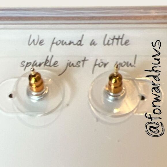 Francesca’s Gold Tone Triangle Taupe Suede Fringe Earrings - Picture 5 of 7